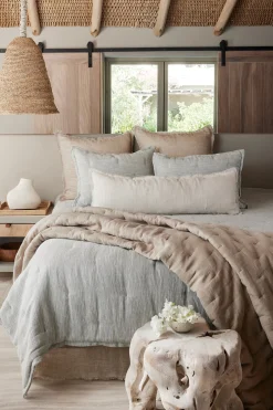 Soft Surroundings Marcella Linen Reversible Quilt><noscript><img width=