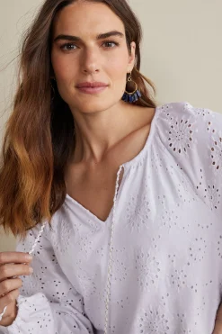 Soft Surroundings Petites Rhiannon Eyelet Peasant Top><noscript><img width=