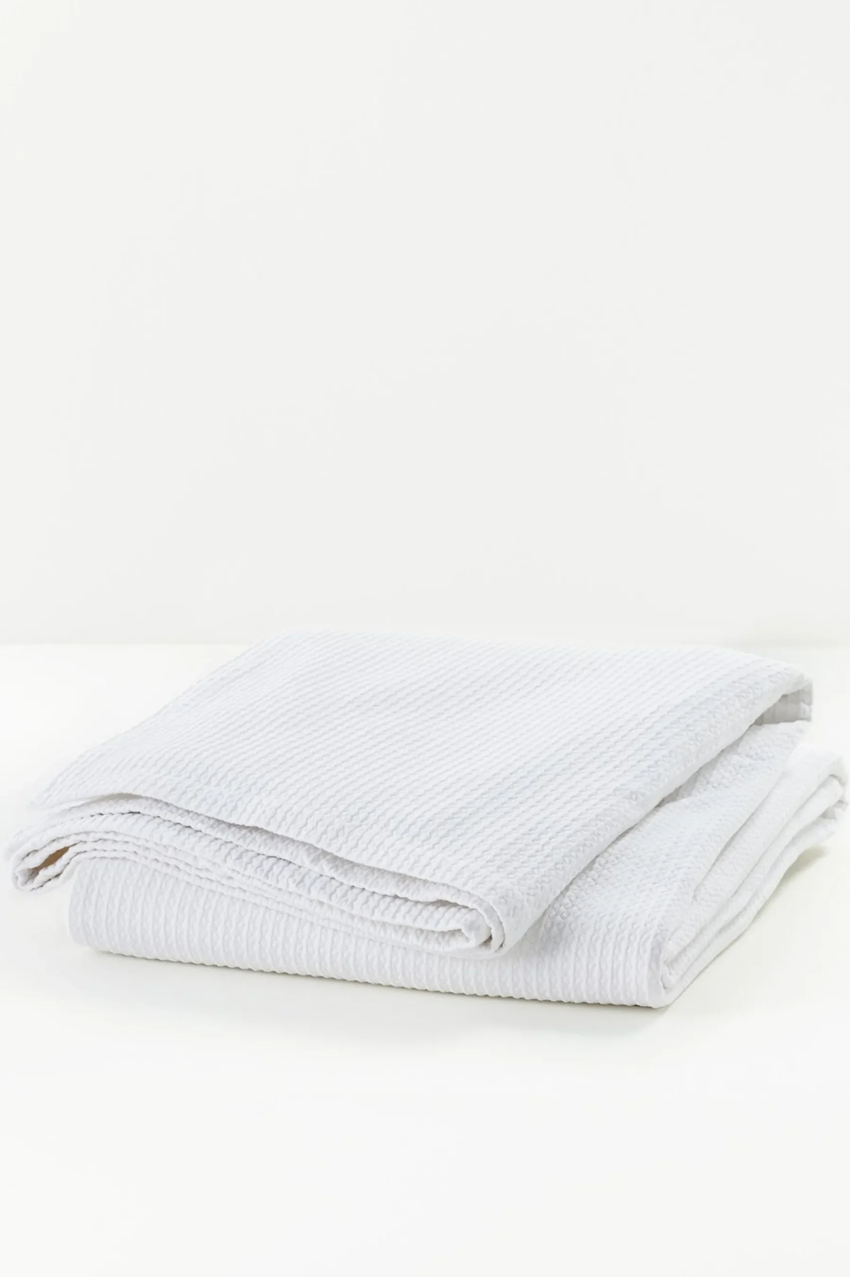 Soft Surroundings Waffle Matelassé Quilt> quilts, coverlets & duvet covers|blankets & throws